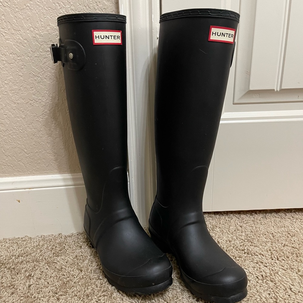 HUNTER BOOTS